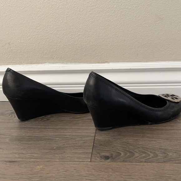 Tory Burch shoe - Picture 4 of 5